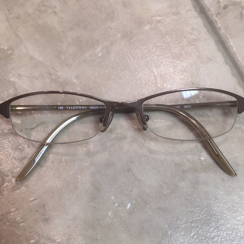 Valentino frames